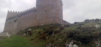 Castillo de San Vicente de Argüeso (Cantabria)