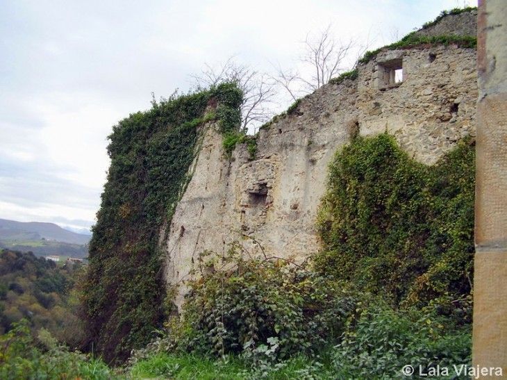Ruinas del Hospital de la Concepcion, San Vicente de la Barquera, Cantabria