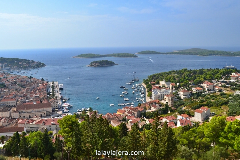 Vistas desde la Fortaleza Española, en Hvar