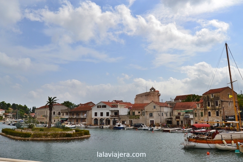 Canales de Vrboska (Isla Hvar)