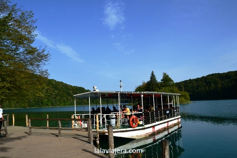 Barco por el Lago Kozjak (Plitvice)