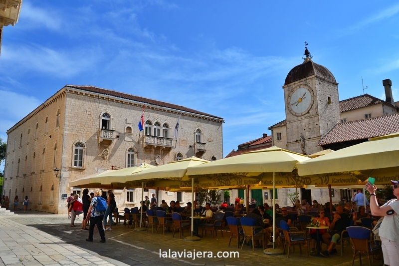 Plaza Juan Pablo II, en Trogir