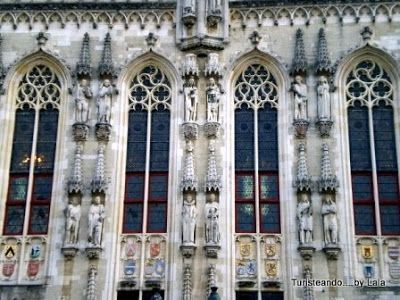 estatuas del ayuntamiento, stadhuis brujas
